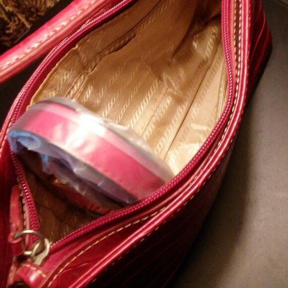 PARIT Milano Red Purse - Picture 2 of 9